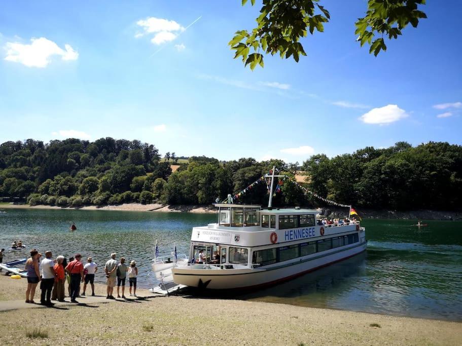 Haus Julia Direkt Am Hennesee Mitten Im Sauerland メシェデ エクステリア 写真