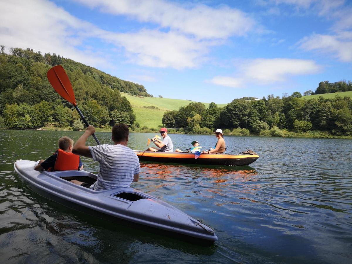 Haus Julia Direkt Am Hennesee Mitten Im Sauerland メシェデ エクステリア 写真